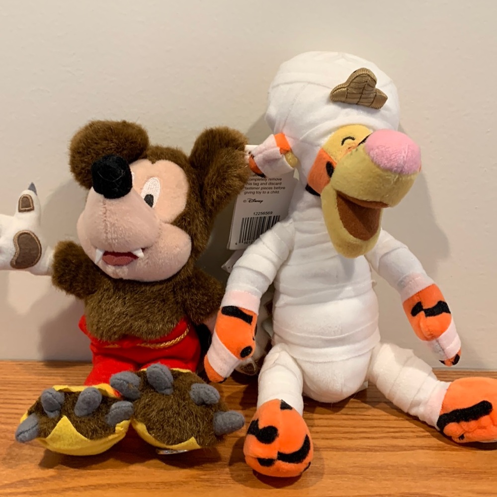 Walt Disney World Halloween Edition Mickey and Tigger beanies